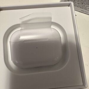 Apple AirPods Pro with MagSafe Charging Case